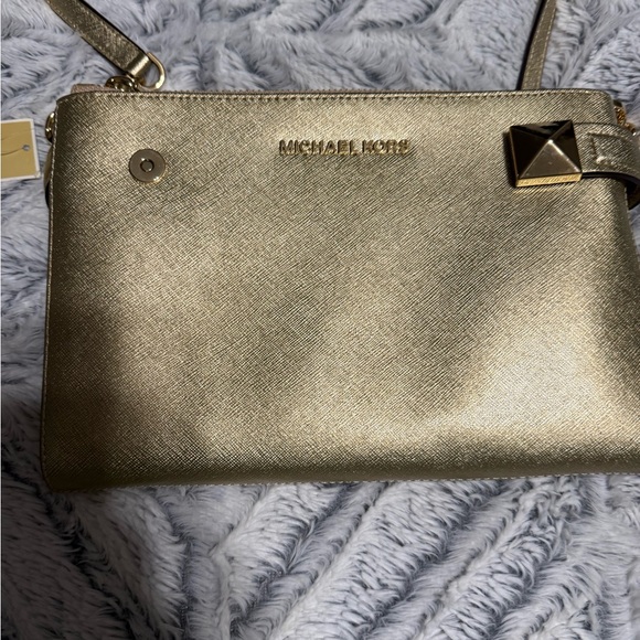 Michael Kors Karla Medium East West Leather Crossbody NEW! - Picture 2 of 7
